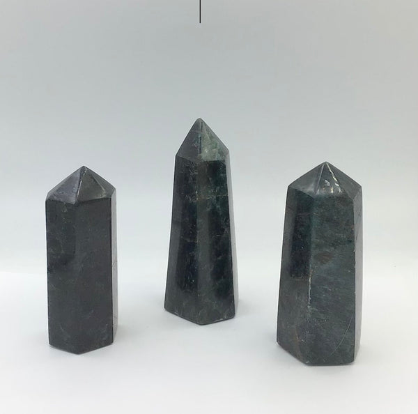 Green Apatite Standing Points