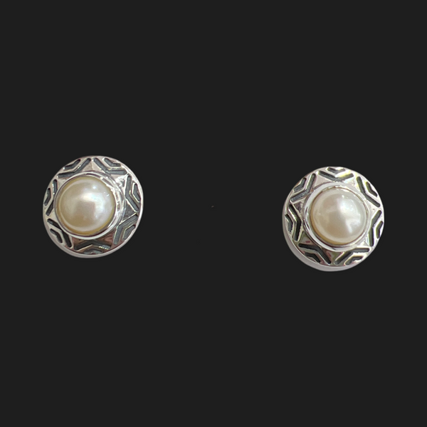 Sterling Silver Pearl Stud ( Earrings)