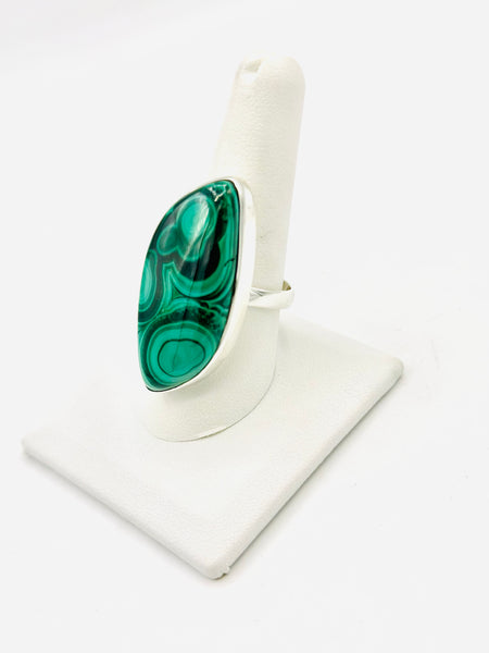 Malachite Size - 9 Rings Sterling Silver