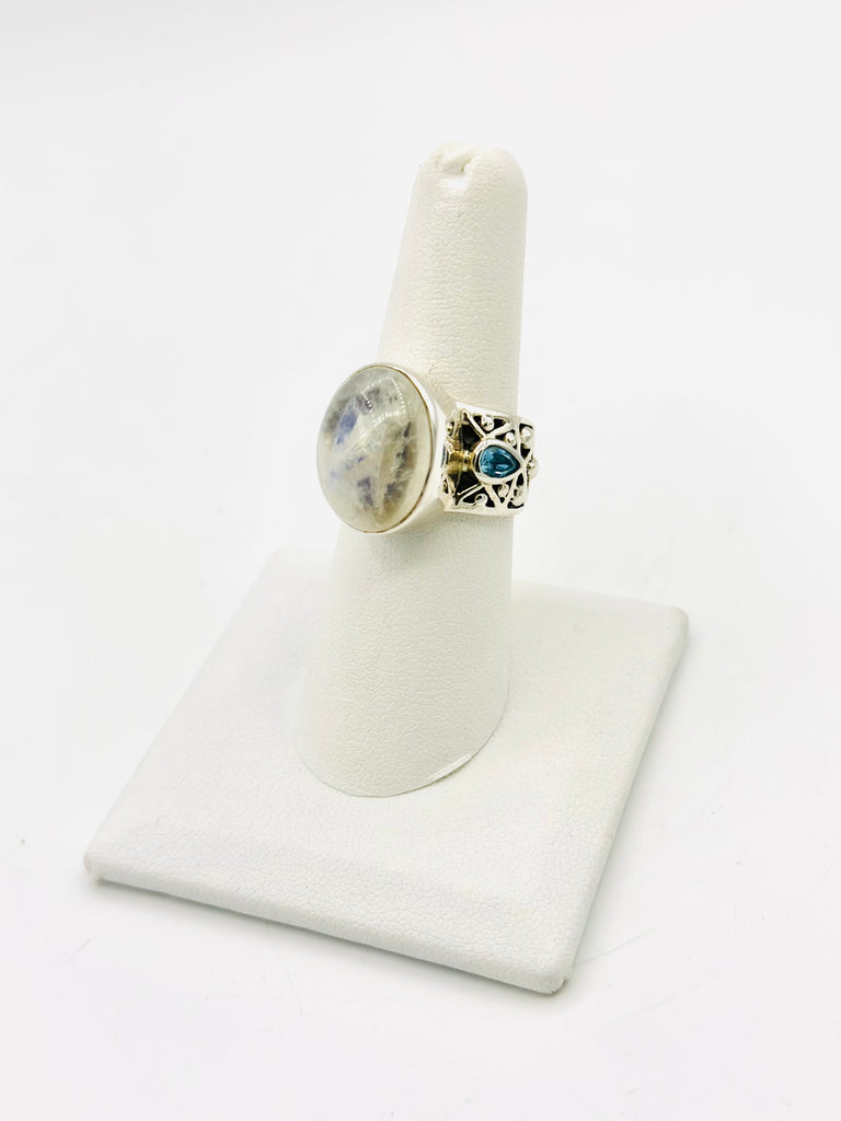 Rainbow moonstone Size 7 Rings Sterling Silver