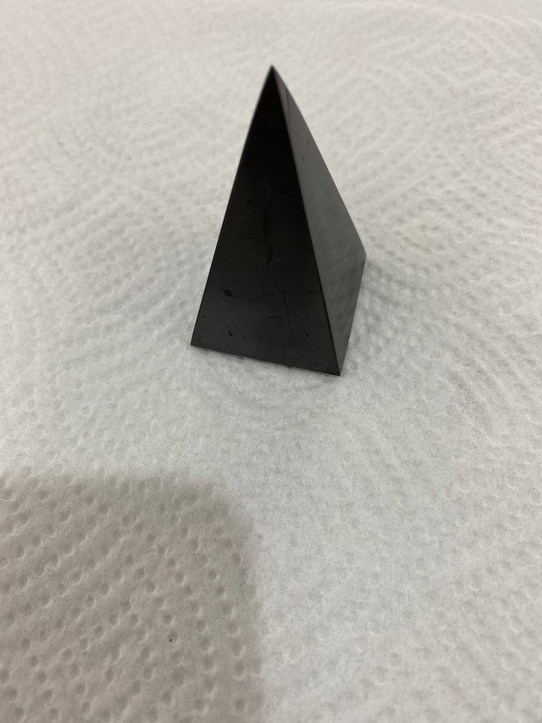 Shungite High Pyramid 3 cm